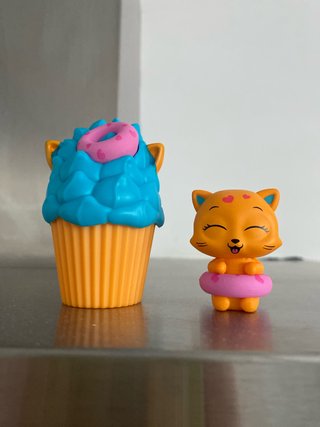 Figuras Coleccionables Gatito y Cupcake