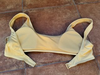 Bikini amarillo y negro