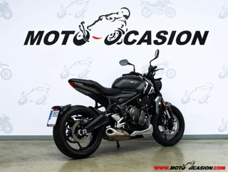 TRIUMPH TRIDENT 660 ¿A2?