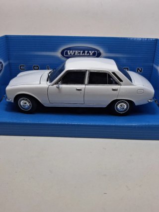 Peugeot 504 Berlina 1975 Welly scala 1:24.Nuova.