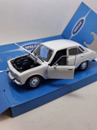 Peugeot 504 Berlina 1975 Welly scala 1:24.Nuova.