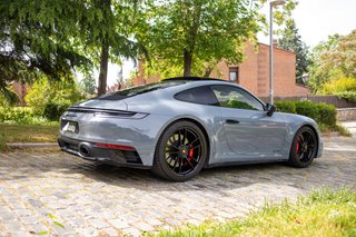 Porsche 911 4GTS  2024