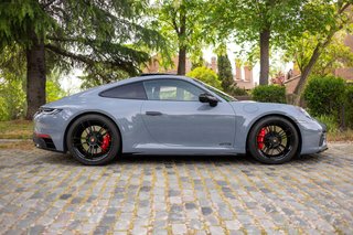 Porsche 911 4GTS  2024