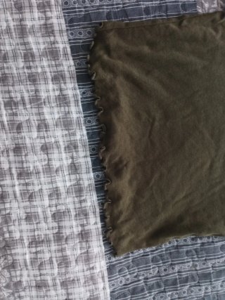 T-shirt ragazza con farfalla