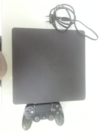 Sony PlayStation 4 Slim 1 TB Console completa