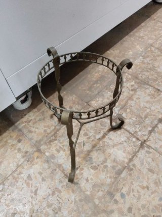 Porta macetas forja antiguo