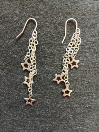Pendientes largos con estrellas
