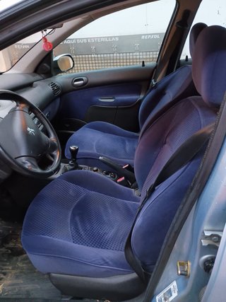 Peugeot 206 2004