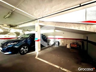 Garaje en venta en El Castell-Poble Vell en Castelldefels