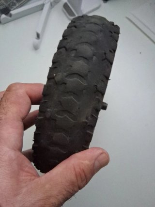 Rueda trasera patinete eléctrico con disco