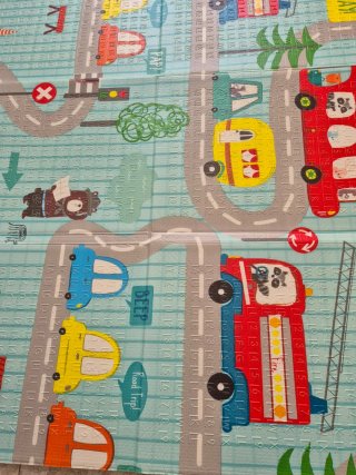 Alfombra infantil con medidas y dibujos