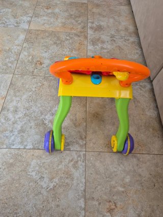 Andador VTech 2 en 1 con actividades