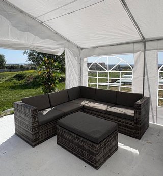 Rinconera de jardín ratán con mesa