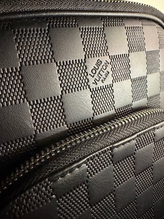 Bandolera Louis Vuitton Negra