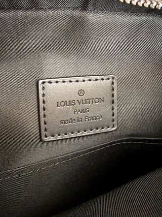 Bandolera Louis Vuitton Negra