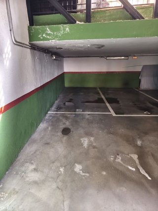 Garaje en venta en Los Cármenes en Madrid