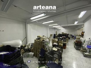 Local comercial en alquiler en Bellas Vistas en Madrid