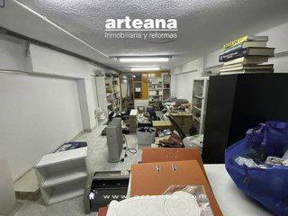 Local comercial en alquiler en Bellas Vistas en Madrid