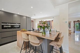 Chalet en alquiler en Nueva Andalucía centro en Marbella