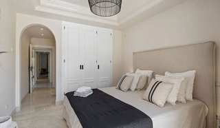 Chalet en alquiler en Nueva Andalucía centro en Marbella