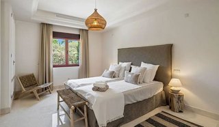 Chalet en alquiler en Nueva Andalucía centro en Marbella