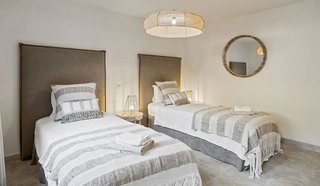 Chalet en alquiler en Nueva Andalucía centro en Marbella