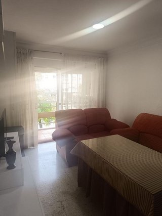 Piso en alquiler en Cruz Roja en Sevilla