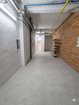 Local comercial en venta en Vista Alegre en Madrid