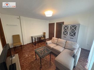 Piso en alquiler en La Buhaira en Sevilla