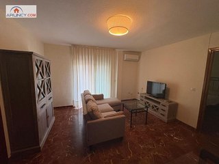 Piso en alquiler en La Buhaira en Sevilla