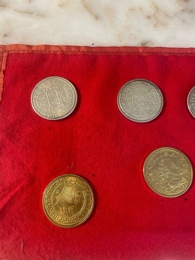 Colección de 7 monedas antiguas