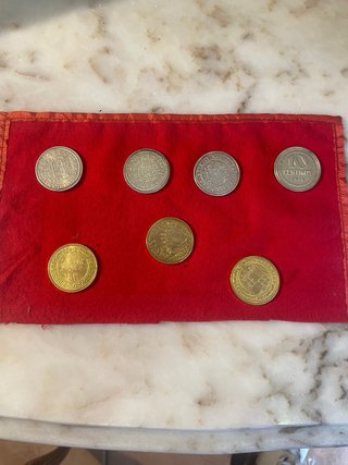 Colección de 7 monedas antiguas