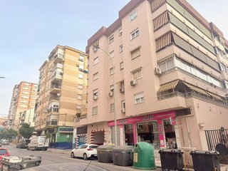 Garaje en venta en Parque Victoria Eugenia en Málaga