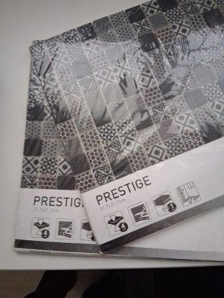 Baldosines de pared con masa, no pegatinas