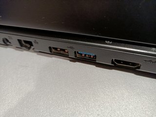 Mini Portátil Acer Travelmate de 11"