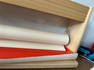 Portarrollos madera con almacenaje ikea