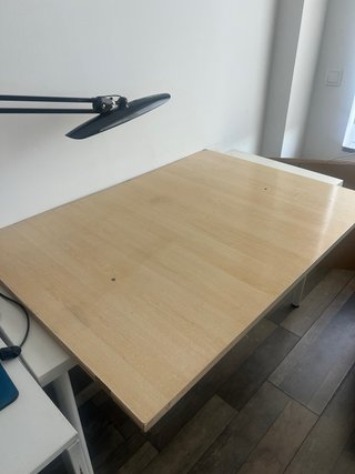 Escritorio blanco grande