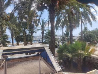 Local comercial en alquiler en Barri del Mar - Ribes Roges en Vilanova i La Geltrú