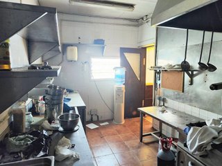 Local comercial en alquiler en Barri del Mar - Ribes Roges en Vilanova i La Geltrú