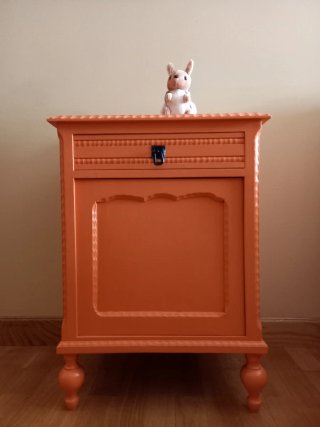 Mesilla de madera naranja/salón
