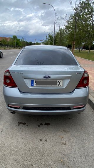 Ford Mondeo TITANIUM