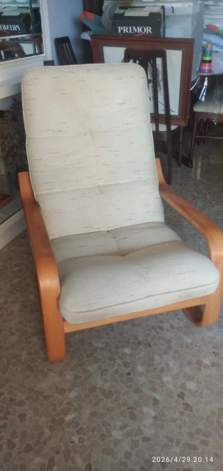 Butaca Poäng IKEA acolchada
