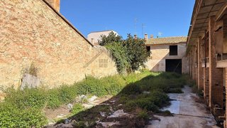 Terreno en venta en Núcleo Urbano en Pobla de Vallbona (la)