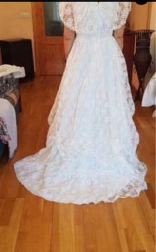Vestido de Novia Blanco con Volantes