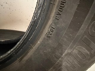 GommeBridgestone auto