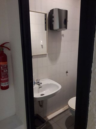 Local comercial en venta en El Castell-Poble Vell en Castelldefels