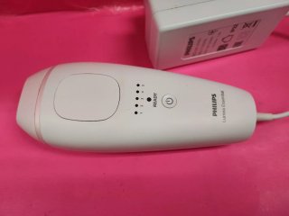 Philips Lumea Essential Depiladora IPL