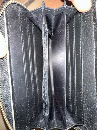 Cartera Michael Kors Negra y Dorada