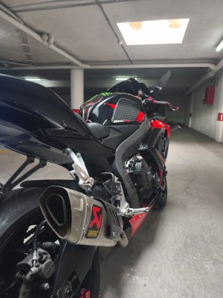 Suzuki GSXR 600 K7
