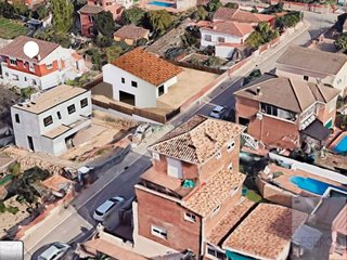 Solar en venta en Can Fatjó en Rubí